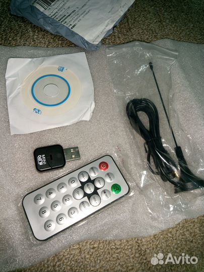 Тв тюнер миниатюрный USB2.0 DVB-T DAB + FM