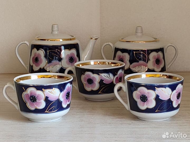 Чайник. Сахарница. Чашки - 3 шт. Цена за всë