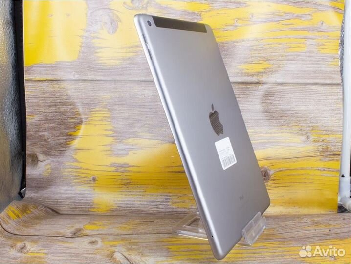 Планшет iPad 6 2018 128GB LTE (Б/У)