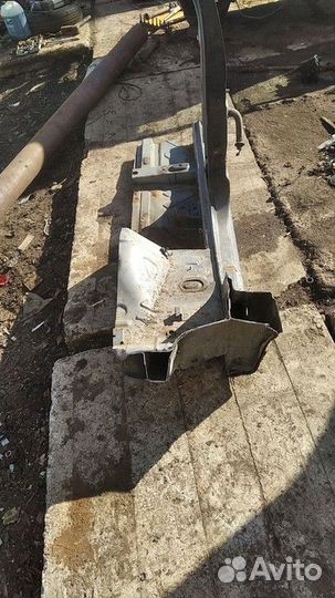 Порог правый с стойкой Renault Logan