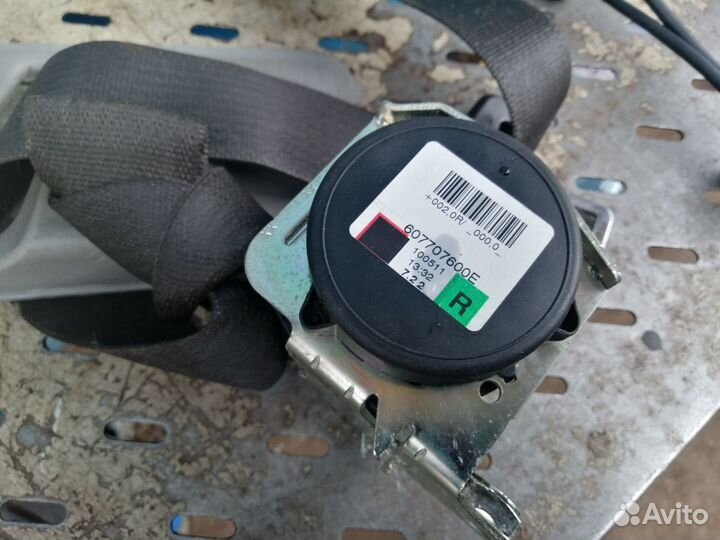 Ремень безопасности передний правый Opel Corsa D