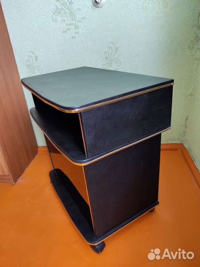 Тумба под телевизор