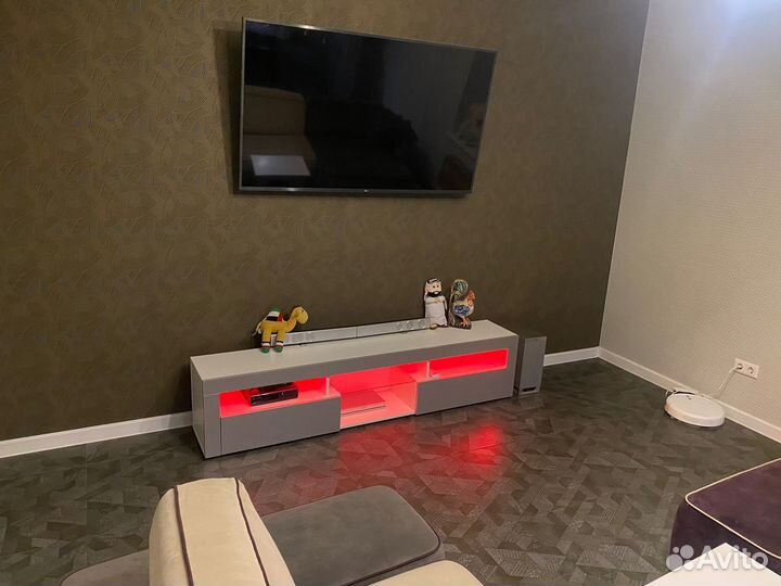 Тумба под телевизор