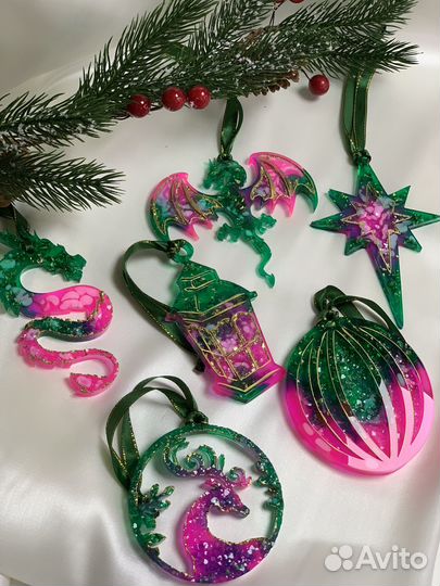 Елочные игрушки