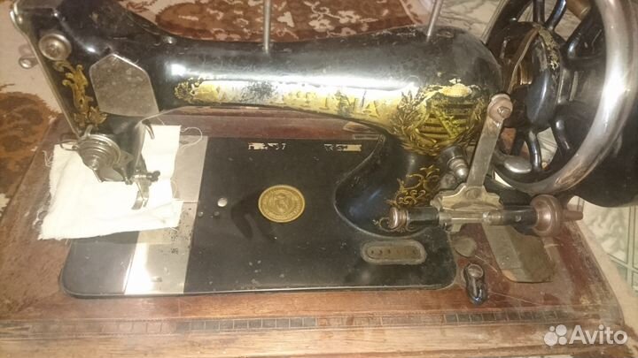 Импортная швейная машинка