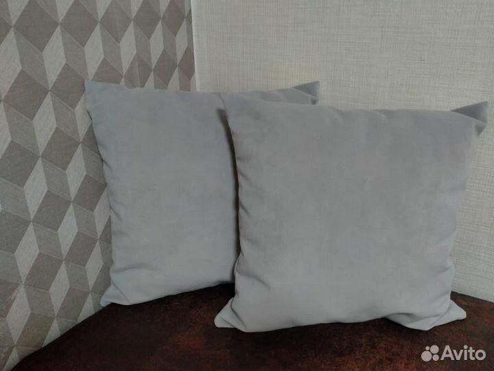 Подушки для дивана новые