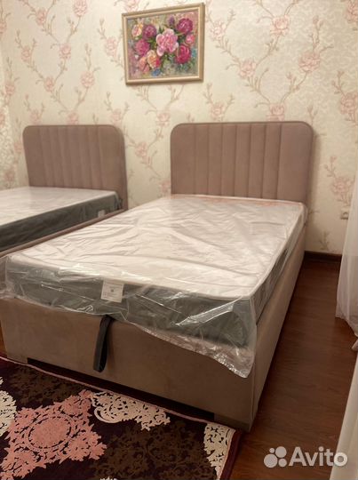 Кровать двухспальная в наличии и на заказ. Доставка