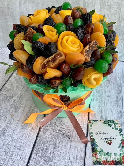 Букет из сухофруктов