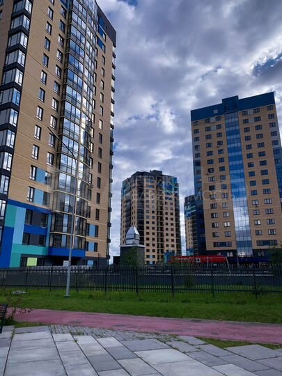 2-к. квартира, 78,9 м², 17/17 эт.