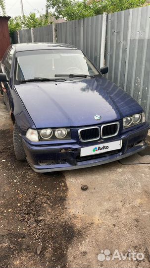 BMW 3 серия 1.6 AT, 1997, 300 000 км