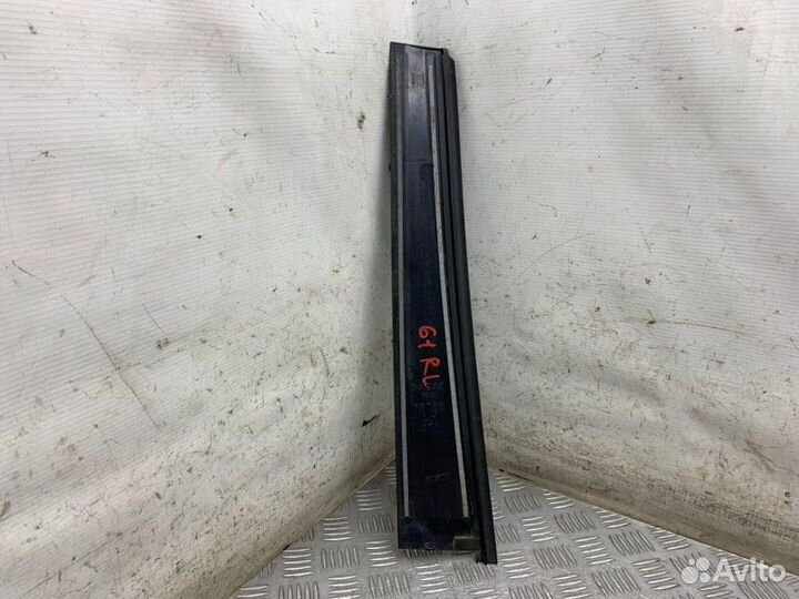 Накладка двери задняя левая Toyota Land Cruiser