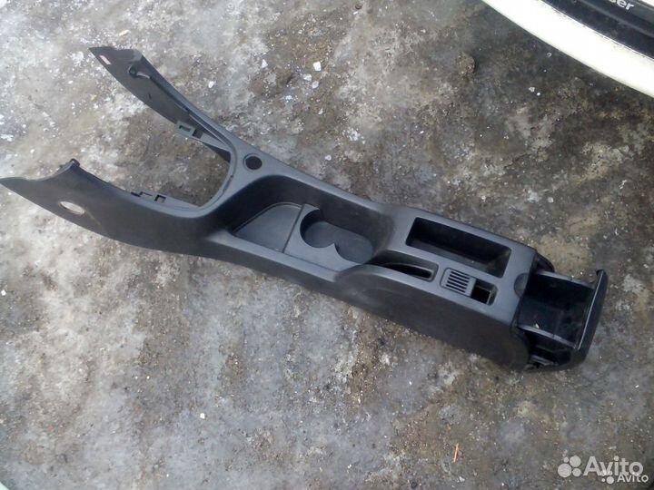 Центральная консоль Peugeot 307