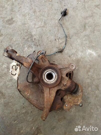 Кулак поворотный левый Honda Civic 4D 2006-2012