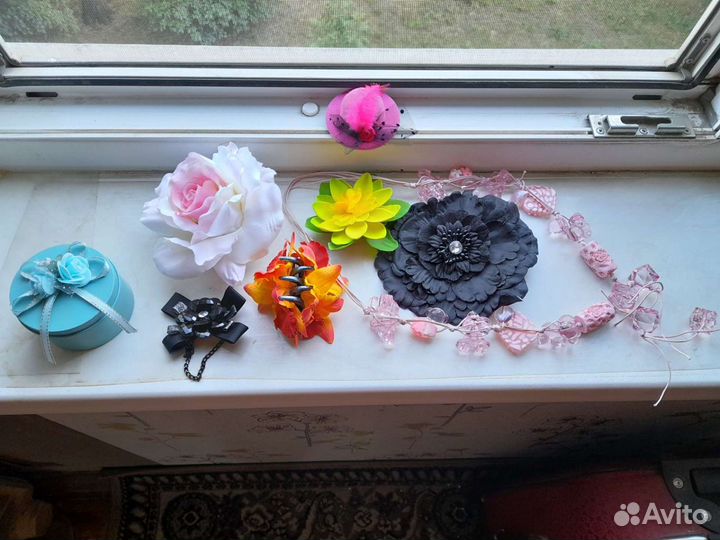 Броши и заколки-цветы y2k новое