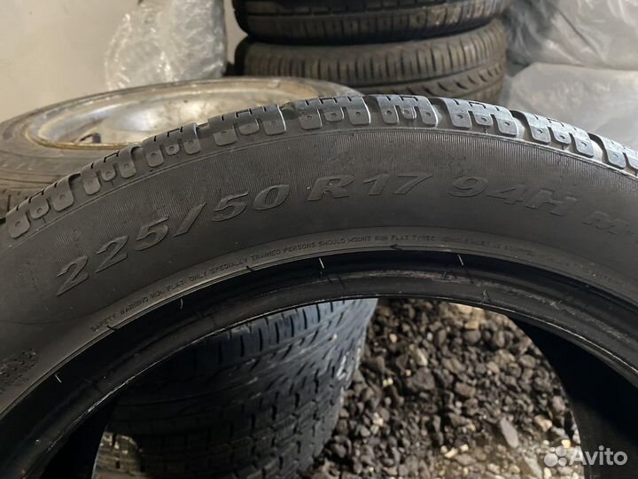 Pirelli Winter Sottozero 210 Serie II 225/50 R17