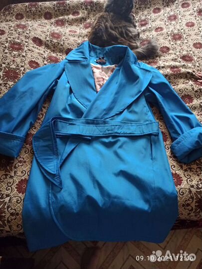 Плащ женский