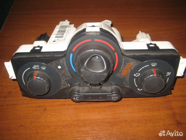 Блок управления печкой Renault Megan 2