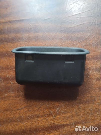 Ручка открывания багажника Mitsubishi Outlander XL