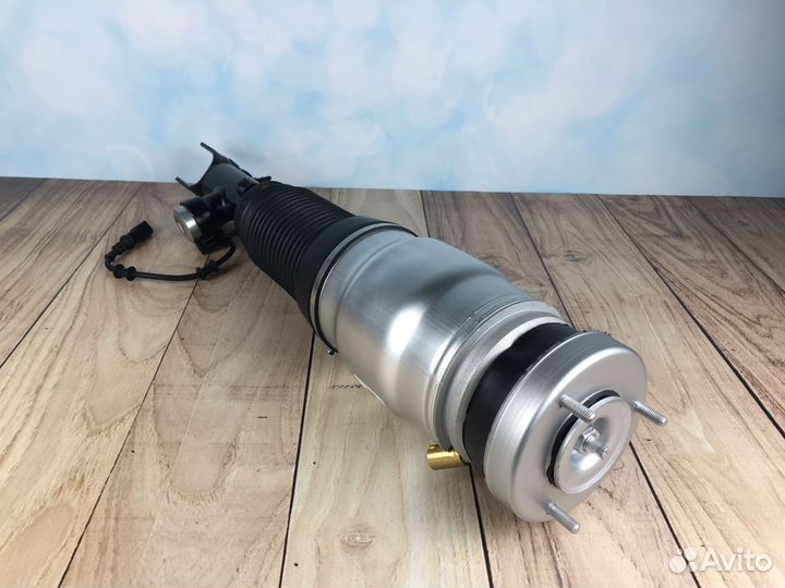 Передняя пневмостойка Hyundai Equus