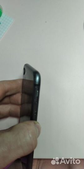 iPhone 8, 64 ГБ