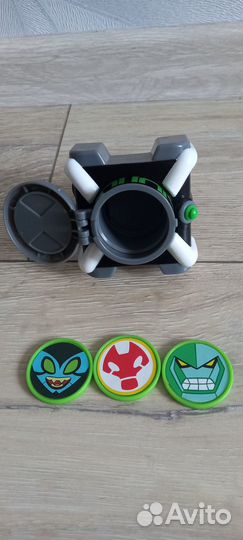 Игрушки и модели машин