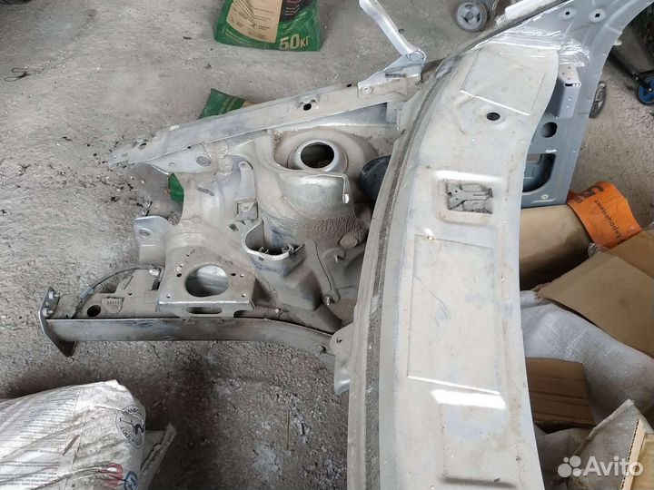 Крыша и стойки на поло седан