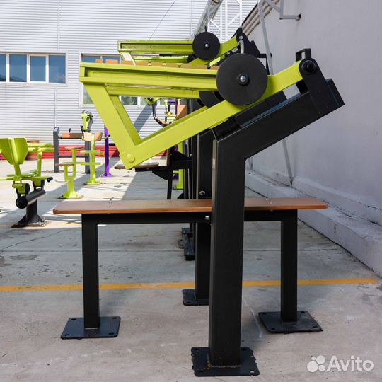 Уличный тренажер Жим лежа с переменной нагрузкой