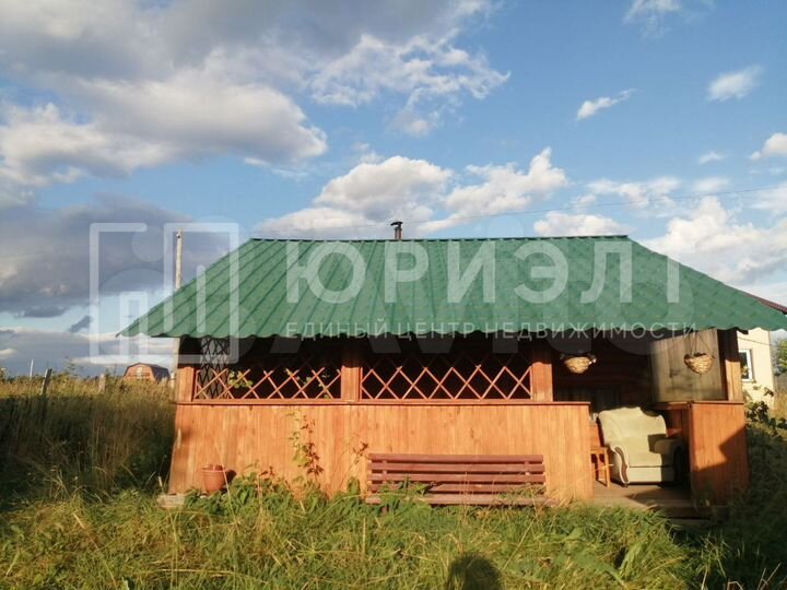 Дом 25,9 м² на участке 23,3 сот.