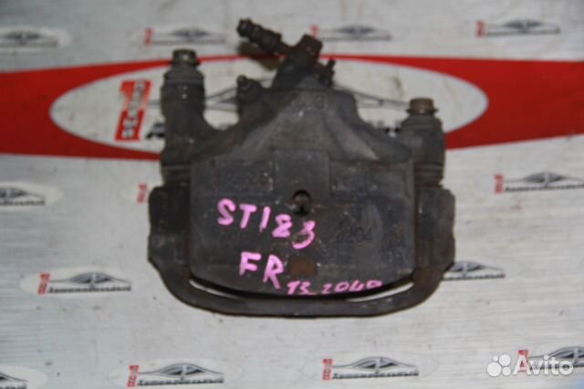 Суппорт перед право c Toyota Celica ST183 3S-GE