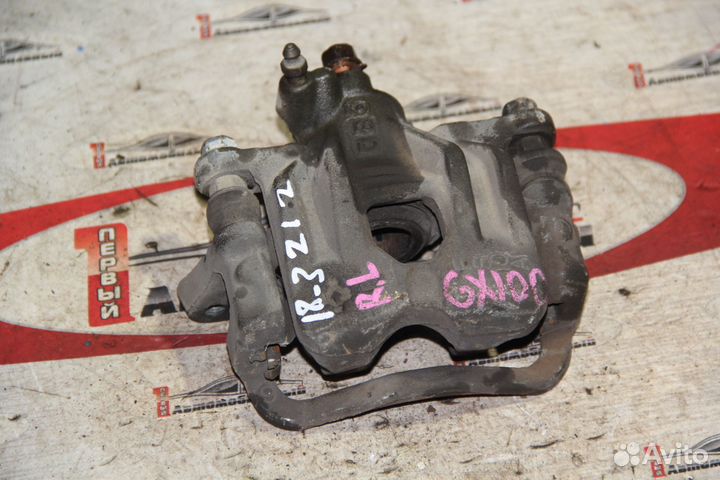 Суппорт зад лево c Toyota Cresta GX100 1G-FE