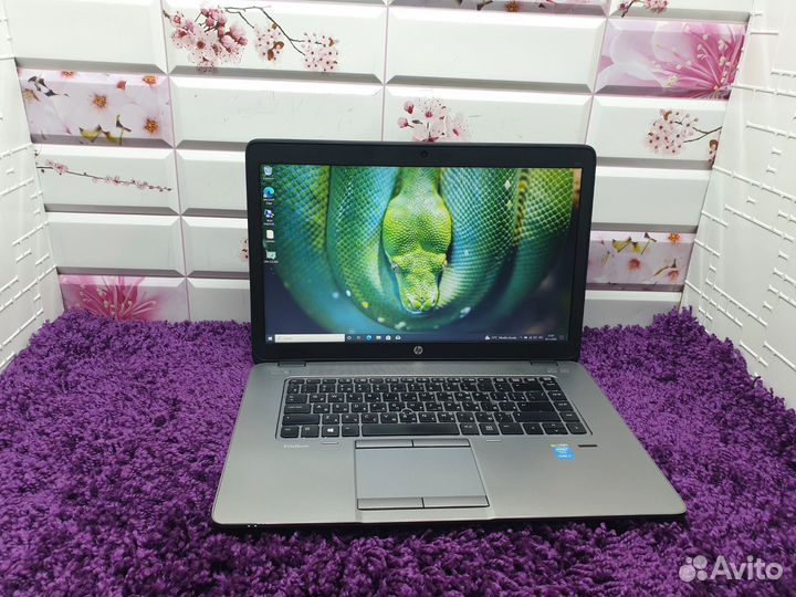 Hp elitebook full HD i7 5 AMD Radeon R7 M260X