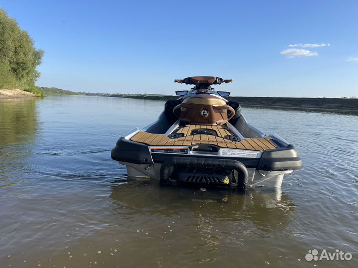 Гидроцикл BRP Sea-Doo GTX 230 Limited