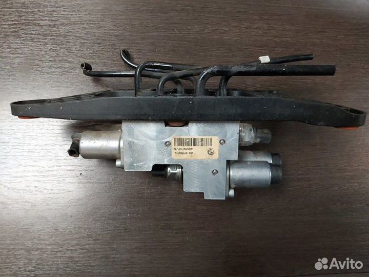 Блок клапанов Dynamic Drive Bmw X5 50Ix E70 LCI