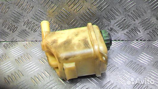 Бачок гу volkswagen touareg 7L (96P02NO01)