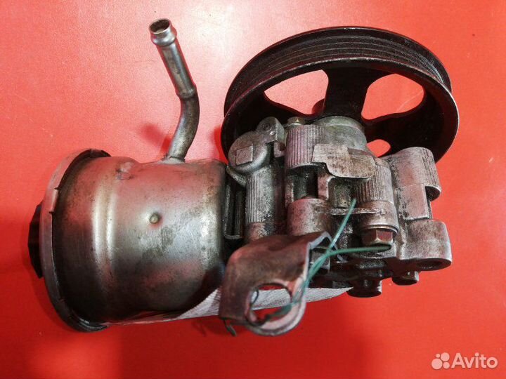 Насос гур Toyota Vitz SCP10 1SZ-FE 1999-2005