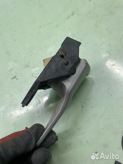 Ручка двери правая toyota corolla e15 150