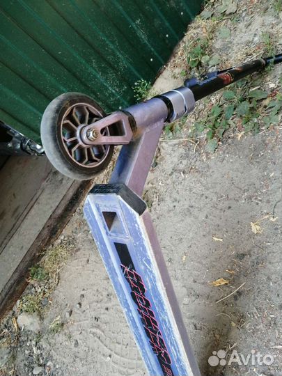 Трюковой самокат tech team duker 303