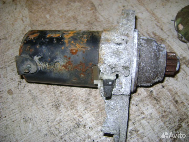 Стартер Volkswagen Polo Bosch 67200411