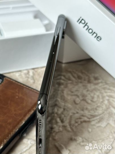 iPhone X, 256 ГБ