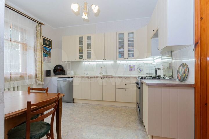 Дом 308 м² на участке 6 сот.