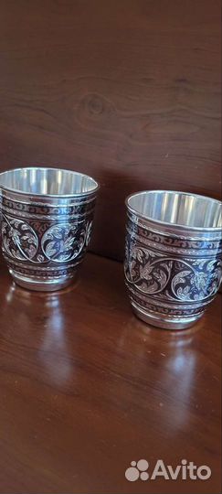 Серебряный стакан