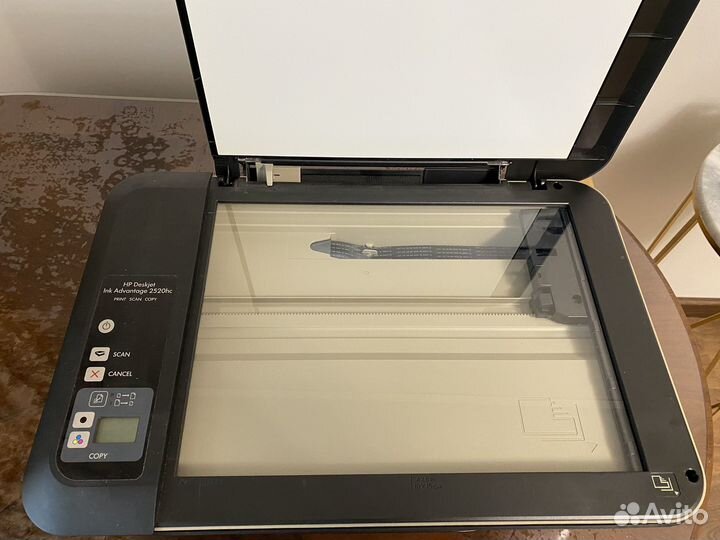 Принтер HP Deskjet Ink Advantage 2520hc All-in-One