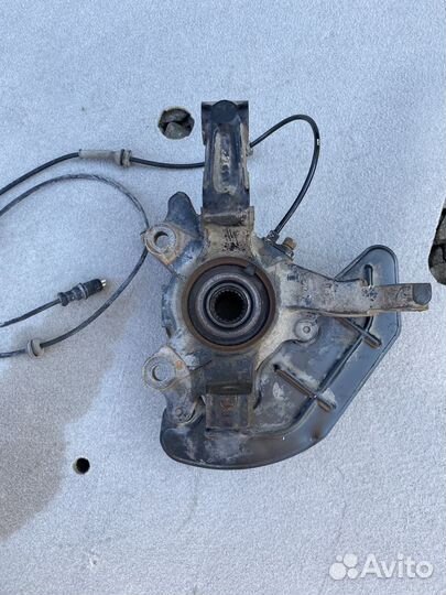 Кулак поворотный передний правый Fiat Doblo I рест