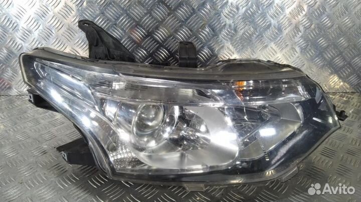 Фара правая 4B45X8301C2 Mitsubishi Outlander 3 (12-14)