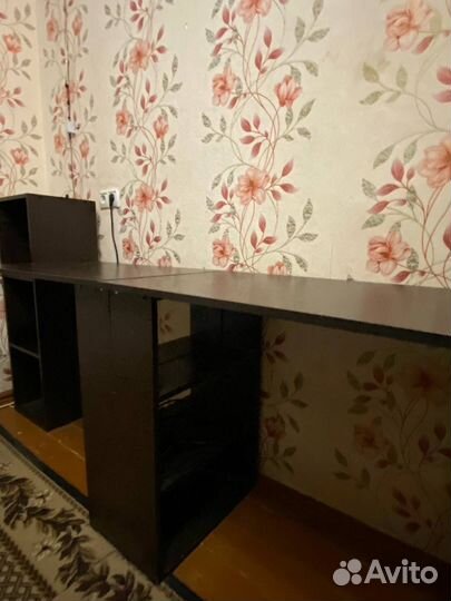 Письменный стол