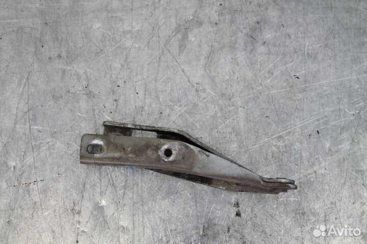 Петля капота правая Peugeot-Citroen 206