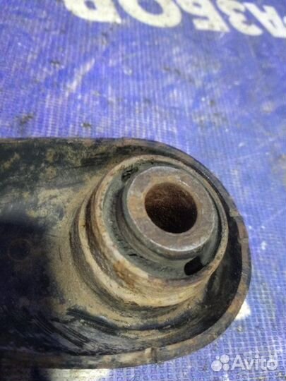 Рычаг задний поперечный Ford Focus 2 седан 2008