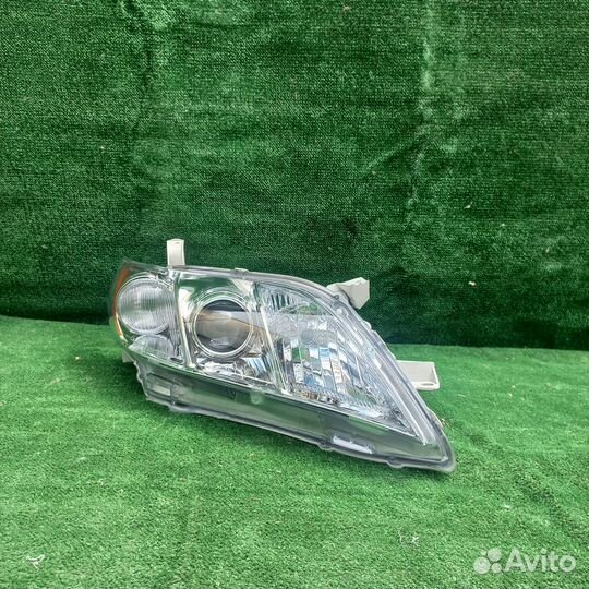 Фара передняя правая toyota camry xv40