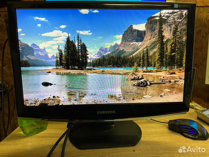 Отличный монитор 20