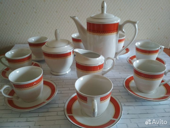 Кофейный сервиз на 8 персон